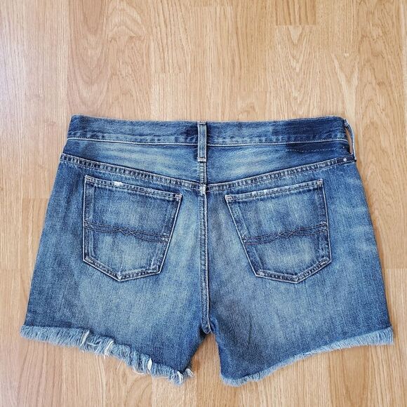🦋 LUCKY BRAND 🦋 The Boyfriend Raw Hem Denim Shorts - [Size 32] - Picture 3 of 8